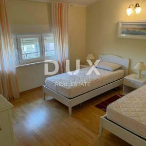 OTOK KRK, SOLINE - Dvosoban apartman prvi red do plaže