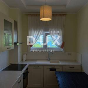 OTOK KRK, SOLINE - Dvosoban apartman prvi red do plaže
