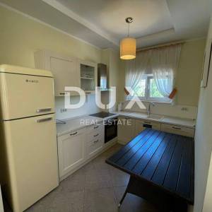 OTOK KRK, SOLINE - Dvosoban apartman prvi red do plaže