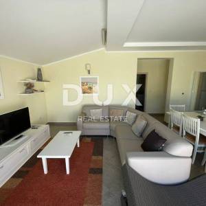 OTOK KRK, SOLINE - Dvosoban apartman prvi red do plaže