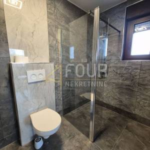 Otok Krk, Soline, novogradnja s bazenom, 240m2 