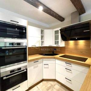 Otok Krk, Soline - okolica, novogradnja s bazenom 149.76m2, konoba