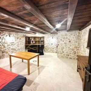 Otok Krk, Soline - okolica, novogradnja s bazenom 149.76m2, konoba