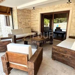 Otok Krk, Soline - okolica, novogradnja s bazenom 149.76m2, konoba