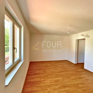 Otok Krk, Soline - okolica, samostojeća kuća s bazenom, 230m2