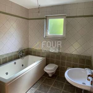 Otok Krk, Soline - okolica, samostojeća kuća s bazenom, 230m2