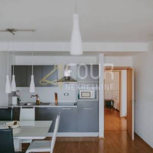 Otok Krk, Stara Baška, apartman 110m2, 1. red do mora