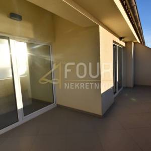 Otok Krk, Stara Baška, apartman 110m2, 1. red do mora