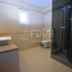 Otok Krk, Stara Baška, apartman 110m2, 1. red do mora