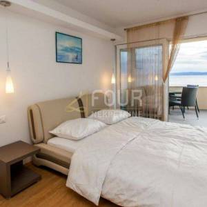 Otok Krk, Stara Baška, apartman 110m2, 1. red do mora