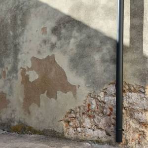 OTOK KRK, STARA BAŠKA - Kamena kuća 1903. sa započetom adaptacijom