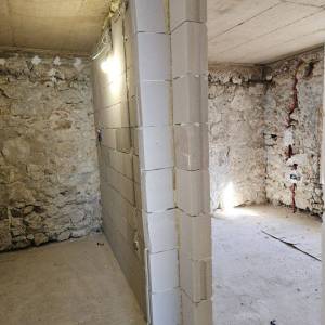 OTOK KRK, STARA BAŠKA - Kamena kuća 1903. sa započetom adaptacijom