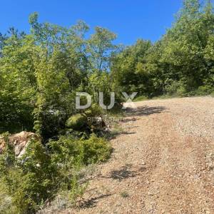 OTOK KRK, SUŽAN – Poljoprivredno zemljište 568 m² s pogledom na more, 50 m od građevinske zone!