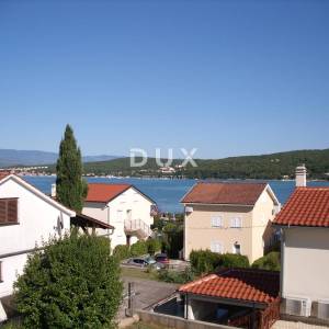OTOK KRK, UVALA SOLINE - Samostojeća kuća 100 m od mora