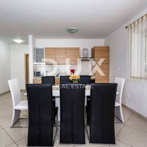 OTOK KRK, VRBNIK - Apartman 99 m2 sa pogledom na more