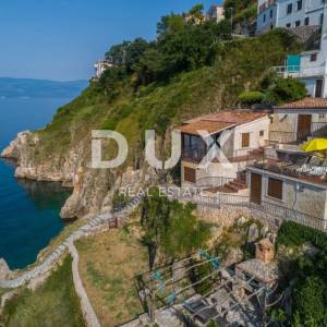 OTOK KRK, VRBNIK - Atraktivni kompleks kuća prvi red do mora