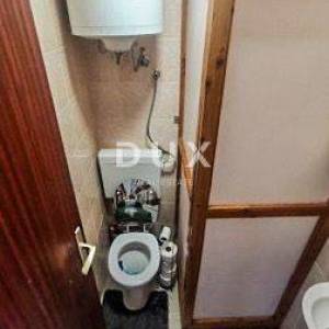 OTOK KRK, VRBNIK- Kuća s dva apartmana