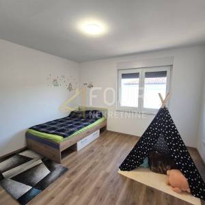Otok Krk, Vrbnik, kuća s pogledom na more, 152m2, terasa