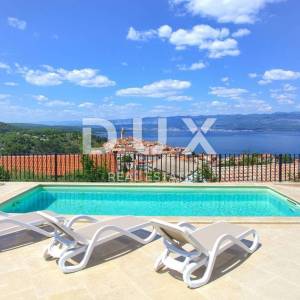 OTOK KRK, VRBNIK - moderna vila s panoramskim pogledom na more
