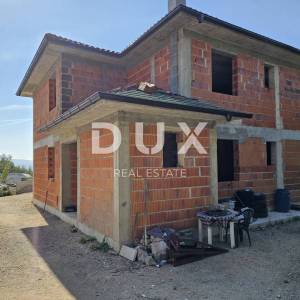 OTOK KRK, VRBNIK (okolica) - Roh-bau kuća na mirnoj lokaciji