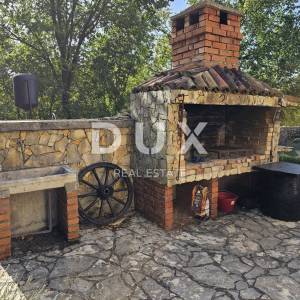 OTOK KRK, VRBNIK (okolica) - Samostojeća kuća na osami sa dva apartmana