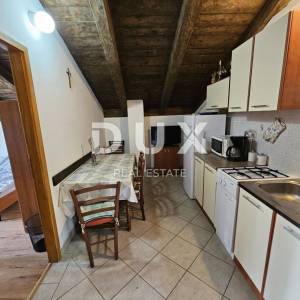 OTOK KRK, VRBNIK (okolica) - Samostojeća kuća na osami sa dva apartmana