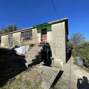 Otok Krk, Vrbnik - okolica, starina za adaptaciju