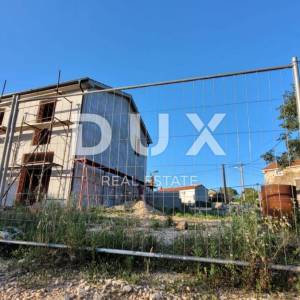 OTOK KRK, VRBNIK - Pola dvojne kuće za odmor s pogledom na more 