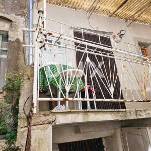 OTOK KRK, VRBNIK - Srce stare jezgre. Autentična kamena kuća, 2 ulaza, 80 m2