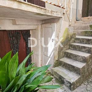 OTOK KRK, VRBNIK - Srce stare jezgre. Autentična kamena kuća, 2 ulaza, 80 m2