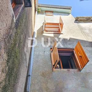 OTOK KRK, VRBNIK - Srce stare jezgre. Autentična kamena kuća, 2 ulaza, 80 m2