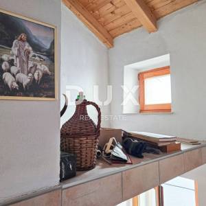 OTOK KRK, VRBNIK - Srce stare jezgre. Autentična kamena kuća, 2 ulaza, 80 m2