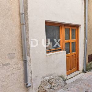 OTOK KRK, VRBNIK - Srce stare jezgre. Autentična kamena kuća, 2 ulaza, 80 m2