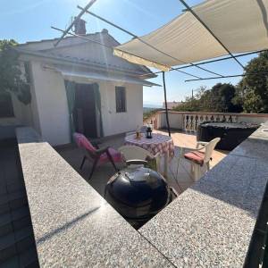 OTOK KRK, VRH - Dvojni objekt s velikim potencijalom