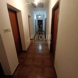 Otok Pag, grad Pag, 106.85m2, 3s+db, terasa, 300m od mora