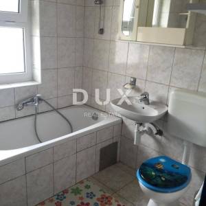 OTOK PAG, GRAD PAG, apartman 50 m od mora, predivan pogled