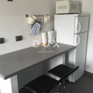 OTOK PAG, GRAD PAG, apartman 50 m od mora, predivan pogled