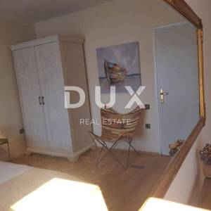 OTOK PAG, GRAD PAG - Apartmanska vila prvi red do mora
