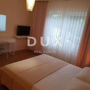 OTOK PAG, GRAD PAG - Apartmanska vila prvi red do mora