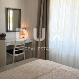 OTOK PAG, GRAD PAG - Apartmanska vila prvi red do mora