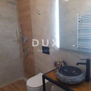 OTOK PAG, GRAD PAG - Apartmanska vila prvi red do mora