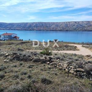 OTOK PAG, GRAD PAG građevinsko zemljište prvi red do mora.