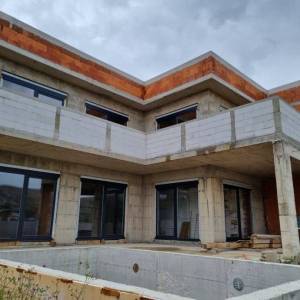 OTOK PAG, GRAD PAG - Villa sa bazenom u izgradnji