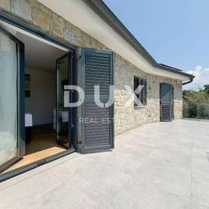 OTOK PAG, JAKIŠNICA - Luksuzna vila s pogledom na more, 240m2