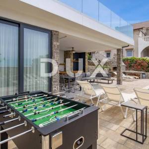 OTOK PAG, JAKIŠNICA - Luksuzna vila s pogledom na more, 240m2
