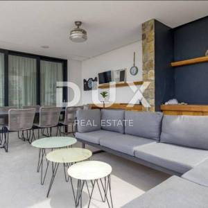 OTOK PAG, JAKIŠNICA - Luksuzna vila s pogledom na more, 240m2