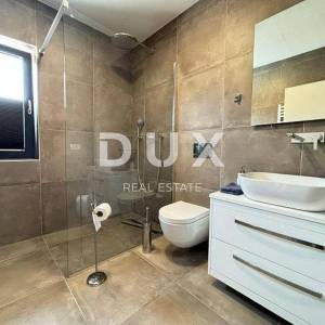 OTOK PAG, JAKIŠNICA - Luksuzna vila s pogledom na more, 240m2