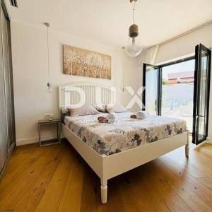 OTOK PAG, JAKIŠNICA - Luksuzna vila s pogledom na more, 240m2
