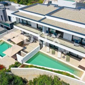 OTOK PAG, JAKIŠNICA - vrhunska moderna duplex vila s bazenom