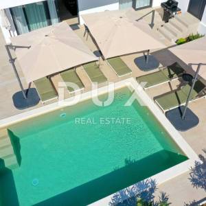 OTOK PAG, JAKIŠNICA vrhunska moderna duplex vila s bazenom
